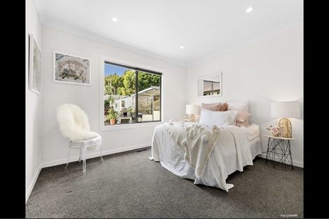 Photo of property in 147 Seatoun Heights Road, Miramar, Wellington, 6022