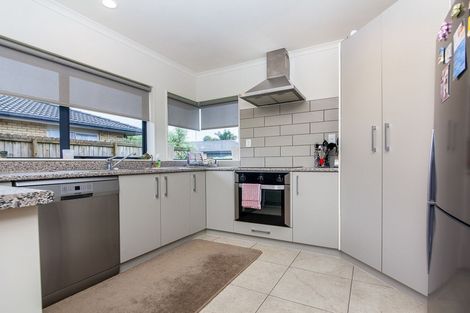 Photo of property in 11/72 Swanson Road, Henderson, Auckland, 0610
