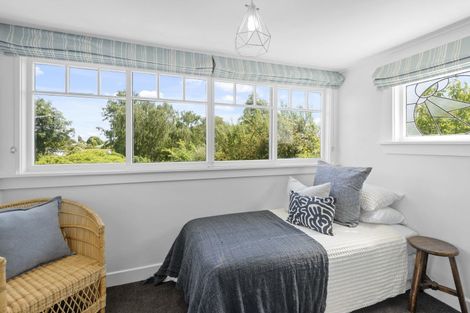 Photo of property in 40 Centaurus Road, Cashmere, Christchurch, 8022