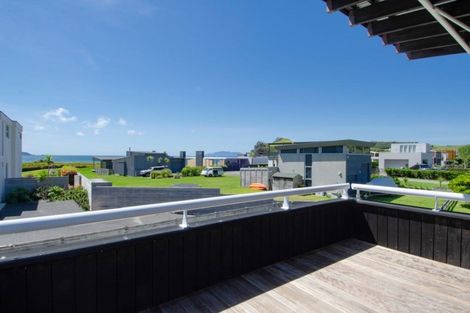 Photo of property in 17 Taumata Road, Omaha, Warkworth, 0986