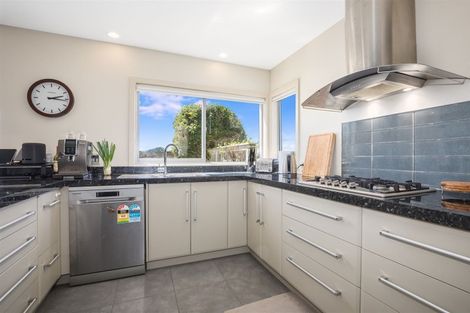Photo of property in 30 Aotea Drive, Aotea, Porirua, 5024