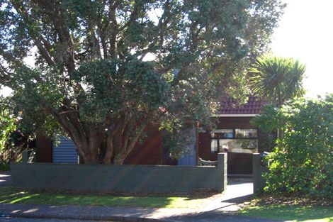 Photo of property in 5 Weiti Road, Orewa, 0931