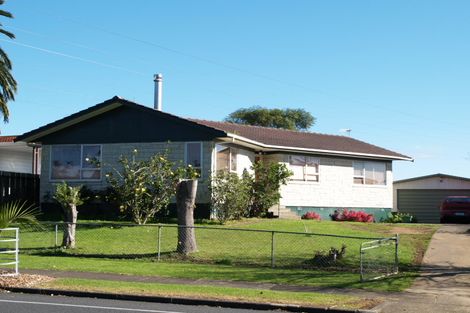 Photo of property in 92 Wickman Way, Mangere East, Auckland, 2024