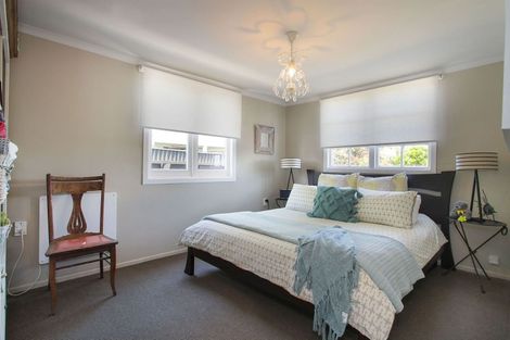 Photo of property in 75a Torkar Road, Clarks Beach, 2122