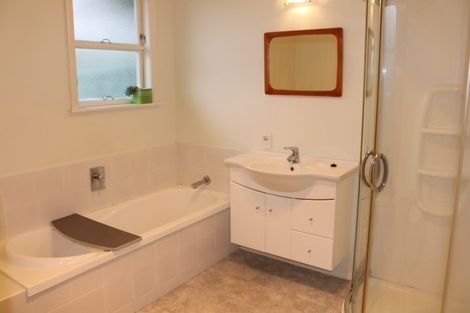 Photo of property in 140 Victoria Avenue, Hokowhitu, Palmerston North, 4410