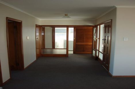 Photo of property in 73 Mills Road, Brooklyn, Wellington, 6021