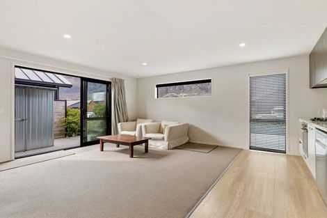 Photo of property in 13 Wheat Street, Jacks Point, Queenstown, 9371
