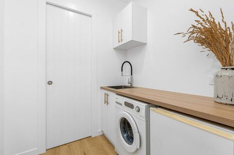 Photo of property in 31 Hewson Drive, Snells Beach, 0920