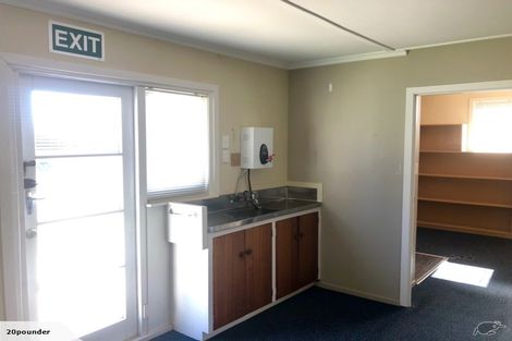 Photo of property in 66 Govett Avenue, Frankleigh Park, New Plymouth, 4310