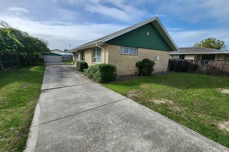 Photo of property in 6 Queenspark Drive, Parklands, Christchurch, 8083