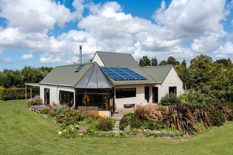 Photo of property in 6 Hill Road, Ormond, Gisborne, 4071