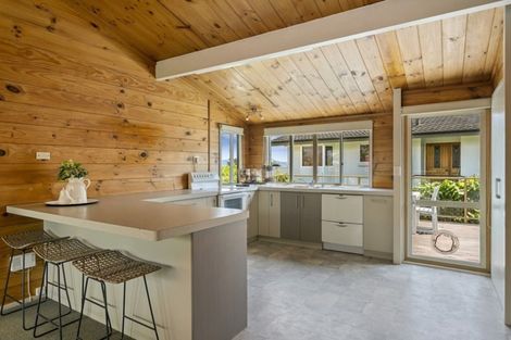 Photo of property in 58 Chesham Avenue, Waipahihi, Taupo, 3330