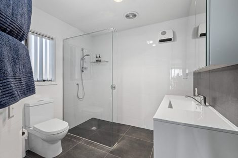 Photo of property in 26 Savoy Road, Orewa, 0931