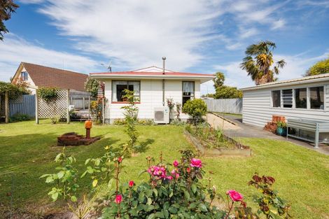 Photo of property in 11 Jupiter Street, Milson, Palmerston North, 4414