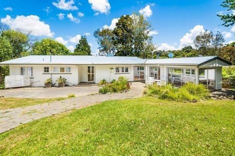 Photo of property in 1/42 Woodlands Crescent, Browns Bay, Auckland, 0630