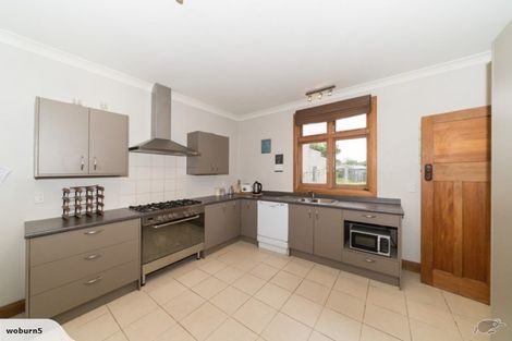 Photo of property in 33 Thomson Street, West End, Palmerston North, 4412
