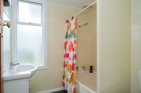 Photo of property in 21 West Avenue, Saint Clair, Dunedin, 9012