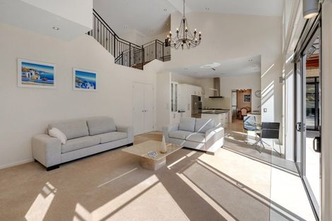 Photo of property in 39 Armstrong Farm Drive, East Tamaki Heights, Auckland, 2016