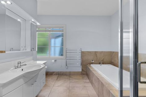 Photo of property in 8 Oakridge Place, Tauriko, Tauranga, 3110