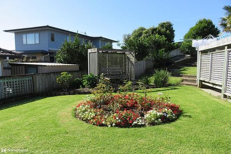 Photo of property in 39 Browns Drive, Waihi Beach, 3611