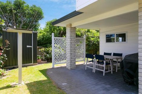 Photo of property in 2 Golders Place, Richmond Heights, Taupo, 3330