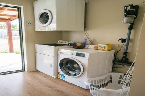 Photo of property in 24 Frye Crescent, Albert Town, Wanaka, 9305