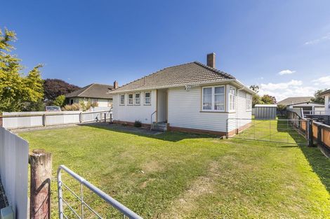 Photo of property in 28 Humber Street, Roslyn, Palmerston North, 4414