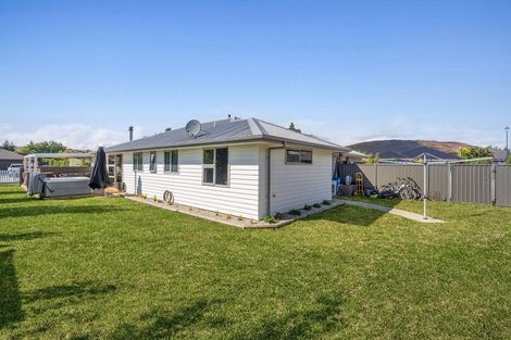 Photo of property in 18 Finch Street, Albert Town, Wanaka, 9305
