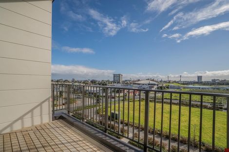 Photo of property in 7/1 Coral Tree Avenue, Wiri, Auckland, 2104