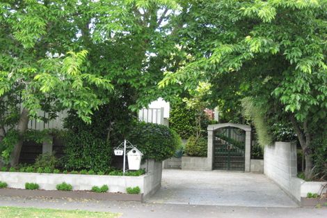Photo of property in 25 Highfield Place, Avonhead, Christchurch, 8042