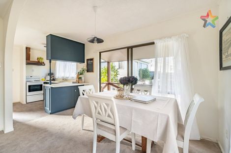 Photo of property in 14a Mossburn Grove, Kelson, Lower Hutt, 5010