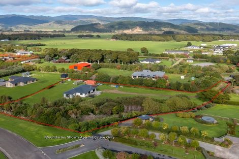 Photo of property in 12 Faydon Close, Ohau, Levin, 5570