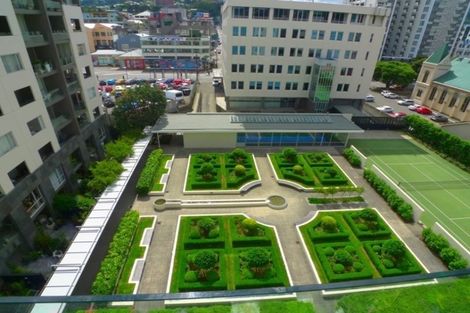 Photo of property in Sanctum Apartment, 10 Ebor Street, Te Aro, Wellington, 6011