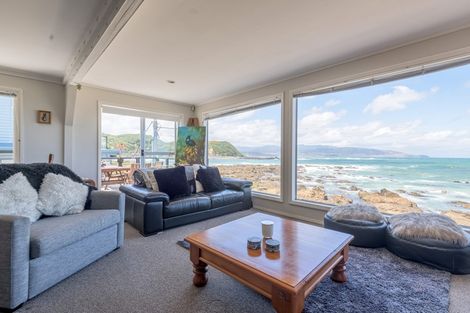 Photo of property in 148 The Esplanade, Houghton Bay, Wellington, 6023