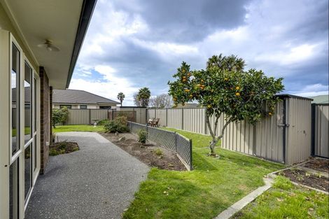 Photo of property in 19 Addington Place, Taradale, Napier, 4112