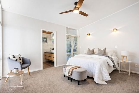 Photo of property in 4 Gladys Avenue, Glenfield, Auckland, 0629