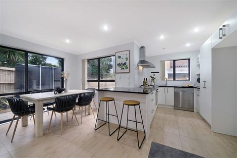 Photo of property in 30 Brandon Road, Manly, Whangaparaoa, 0930