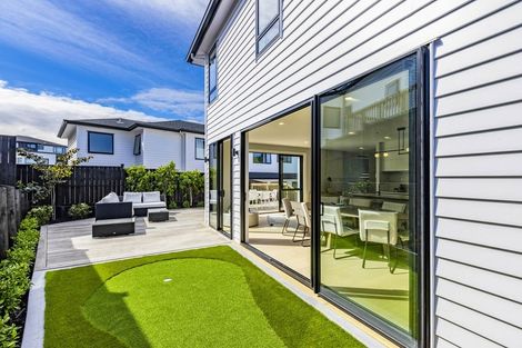 Photo of property in 65 Rathmullen Place, Pinehill, Auckland, 0632