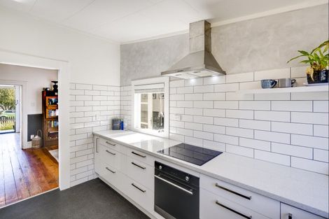 Photo of property in 70 Mcgrath Street, Napier South, Napier, 4110