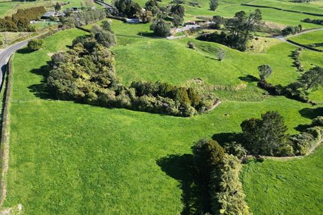 Photo of property in 868 Upland Road, Egmont Village, New Plymouth, 4372