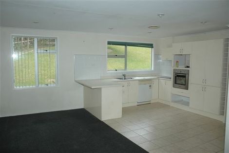 Photo of property in 67 Cedar Heights Avenue, Massey, Auckland, 0614