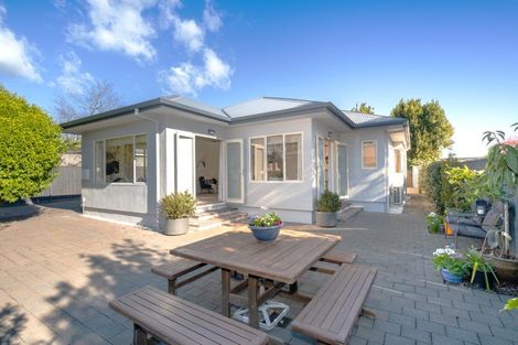 Photo of property in 19a Guthrie Road, Havelock North, 4130