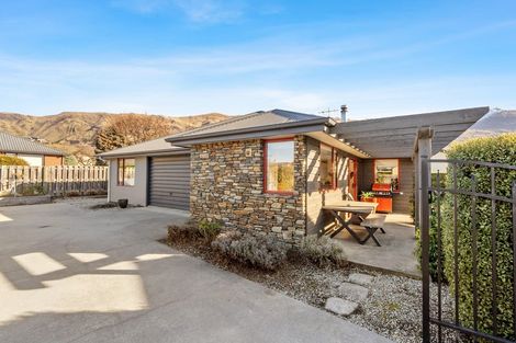 Photo of property in 11b Little Oak Common, Wanaka, 9305