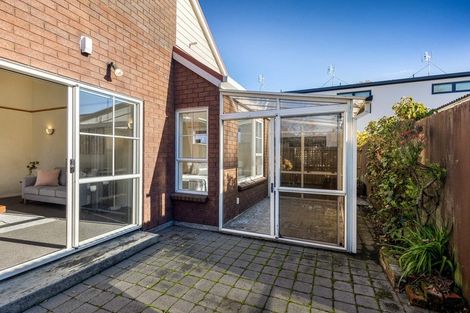 Photo of property in 2/43 Rogers Street, Sydenham, Christchurch, 8023