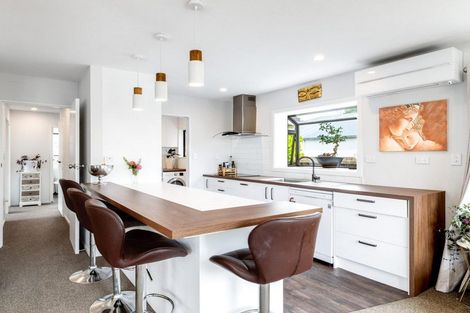 Photo of property in 103 Grimseys Road, Redwood, Christchurch, 8051