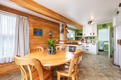 Photo of property in 17 Harmel Road, Glendene, Auckland, 0602