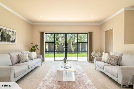 Photo of property in 7 Stoneleigh Green, Parklands, Christchurch, 8083