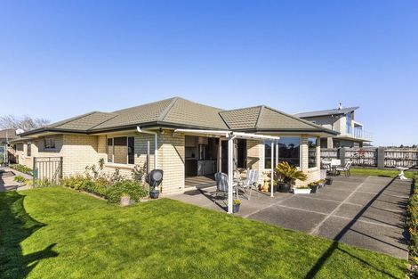 Photo of property in 9a Manukaka Heights, Hurdon, New Plymouth, 4310