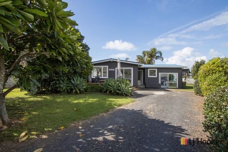 Photo of property in 17 Leo Street, Waihi Beach, 3611