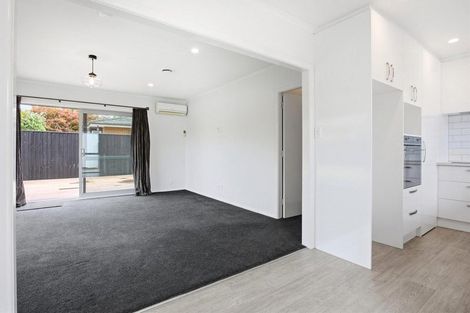 Photo of property in 2/19 Glenside Avenue, Ilam, Christchurch, 8041